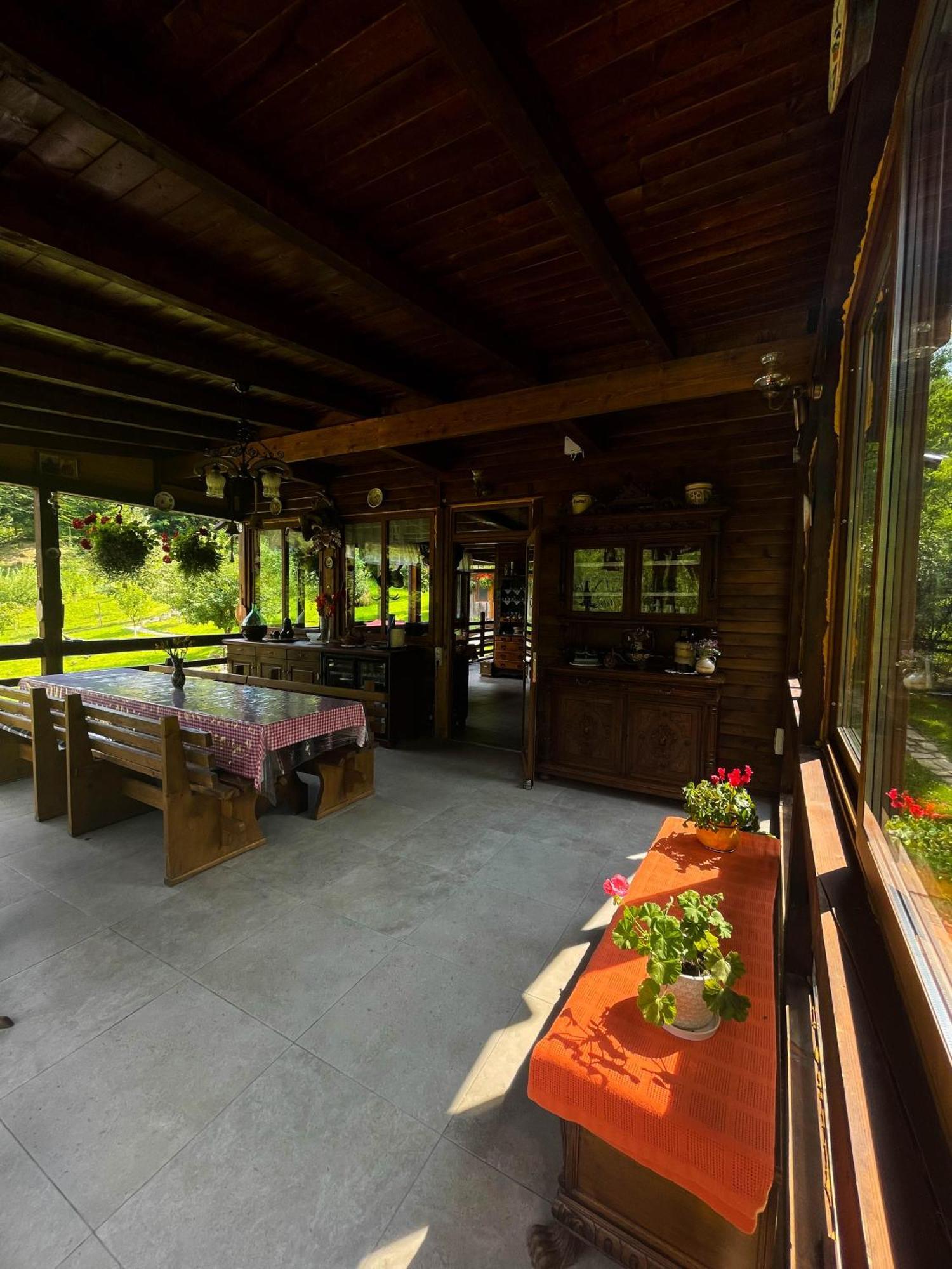 Вилла Cabana La Domnu' De Pe Vale Аюд Экстерьер фото